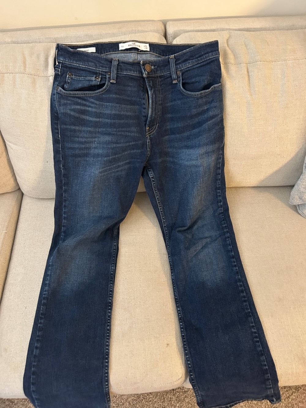 Hollister Men's Dark Blue Bootcut Jeans